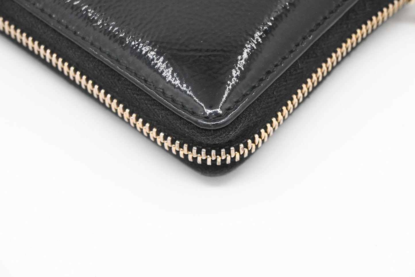 Gucci Long Zippy Wallet in Black Pattent Leather