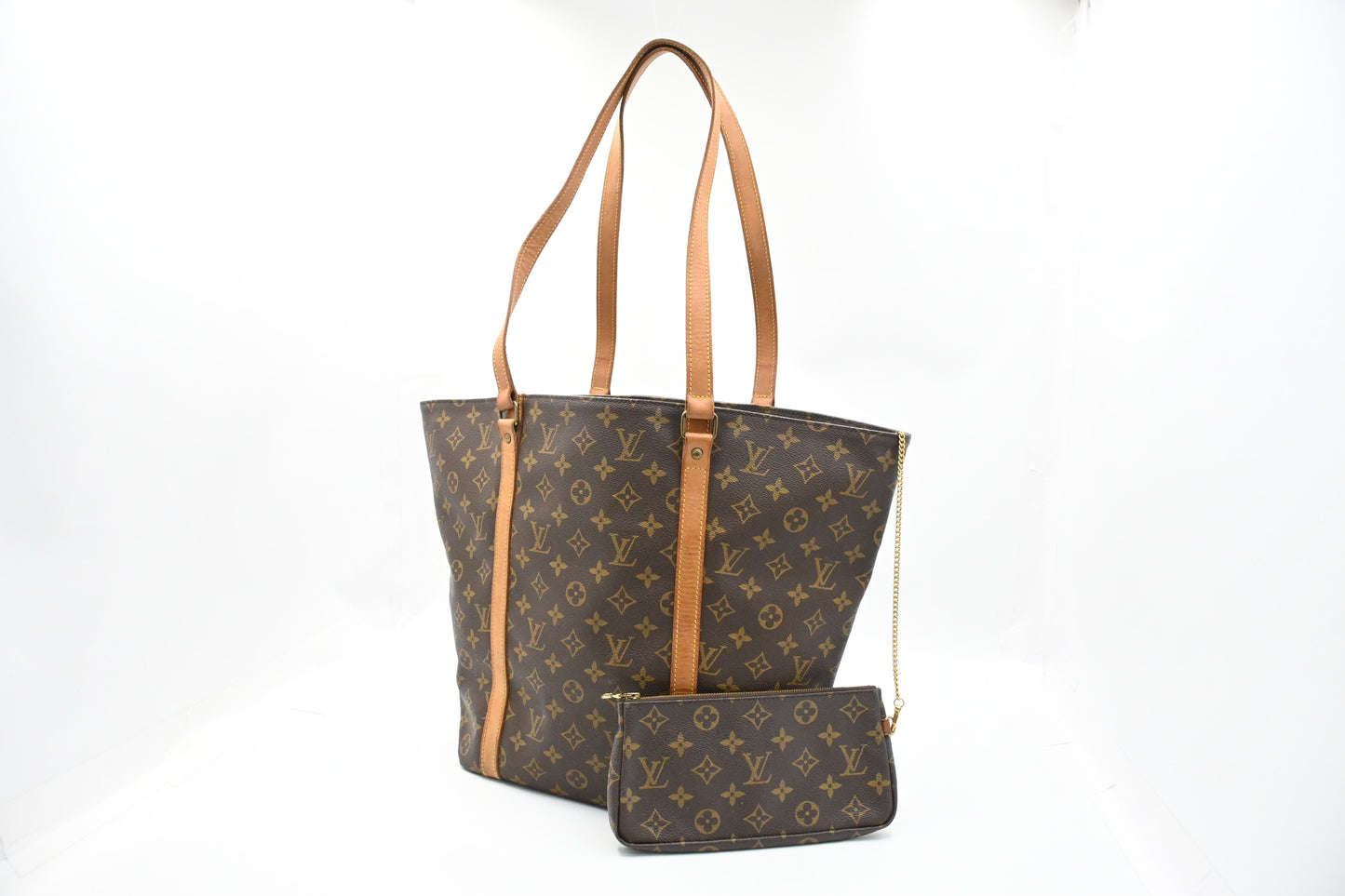 Louis Vuitton Sac Shopping 48 in Monogram Canvas
