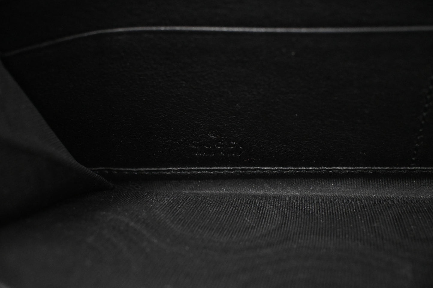 Gucci Long Zippy Wallet in Black Pattent Leather