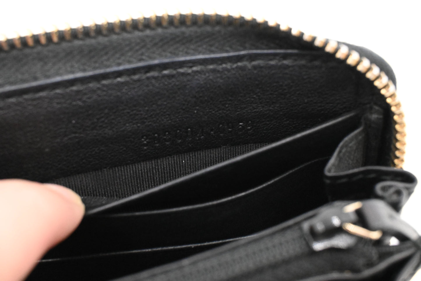Gucci Long Zippy Wallet in Black Pattent Leather