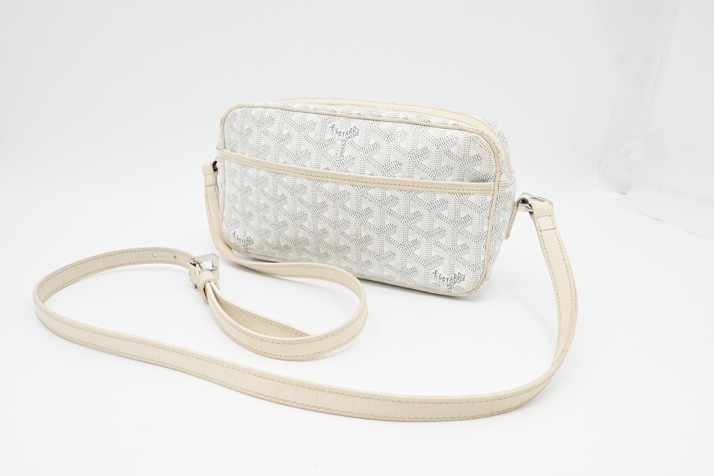 Goyard Cap-Vert PM in White Goyardine Canvas