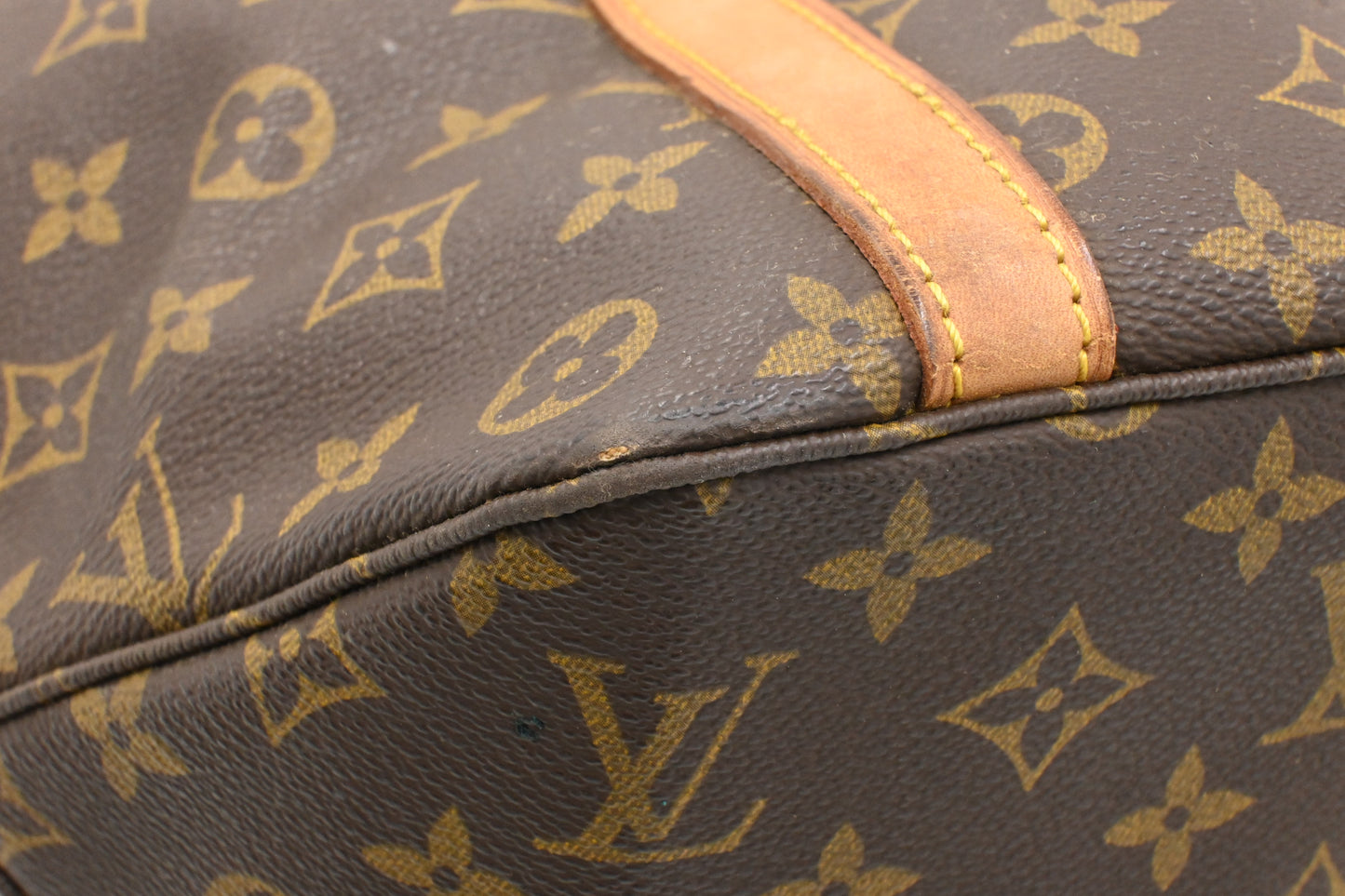 Louis Vuitton Sac Shopping 48 in Monogram Canvas