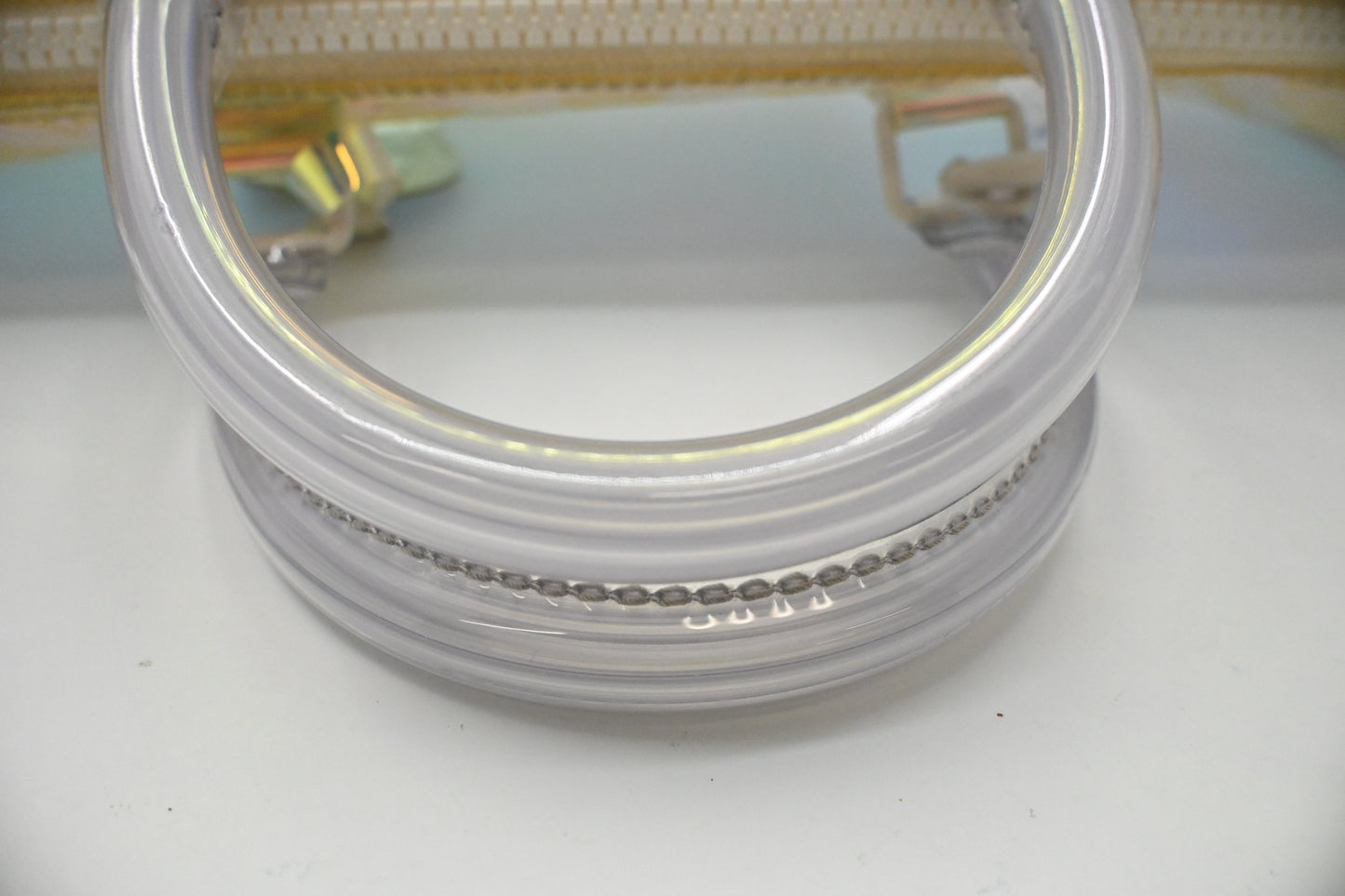 Louis Vuitton Keepall 50 Bandouliere in Prism PVC