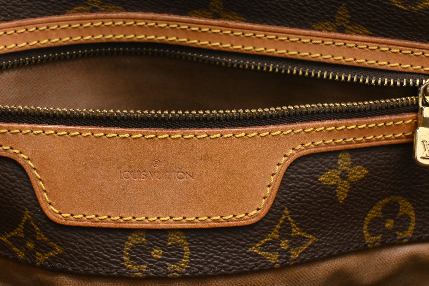 Louis Vuitton Sac Shopping 48 in Monogram Canvas