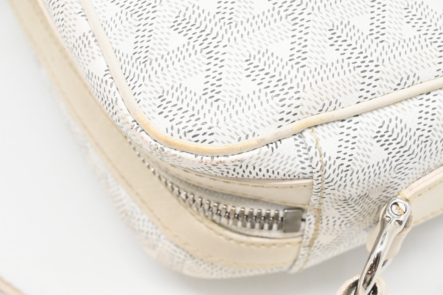 Goyard Cap-Vert PM in White Goyardine Canvas