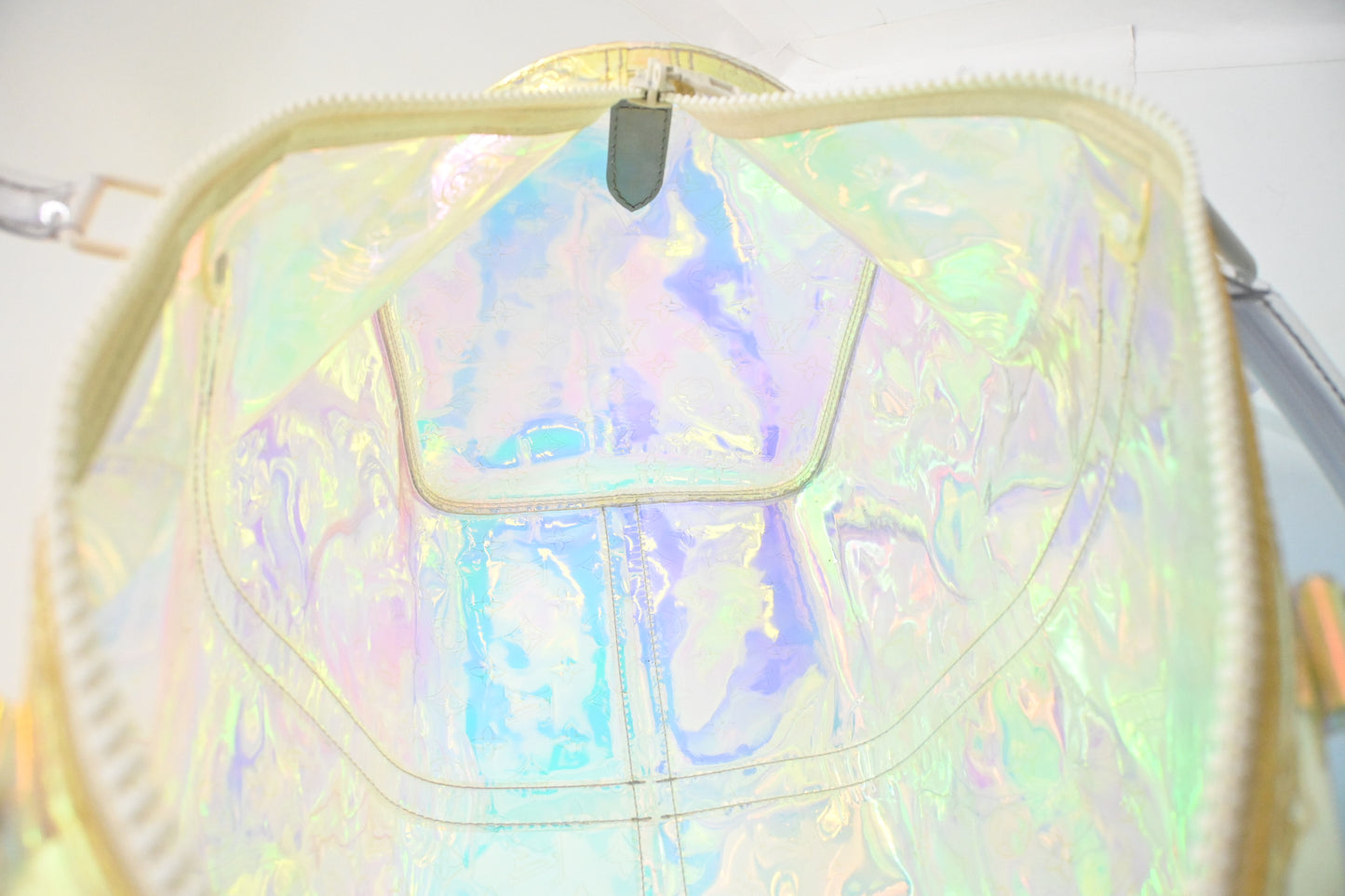 Louis Vuitton Keepall 50 Bandouliere in Prism PVC