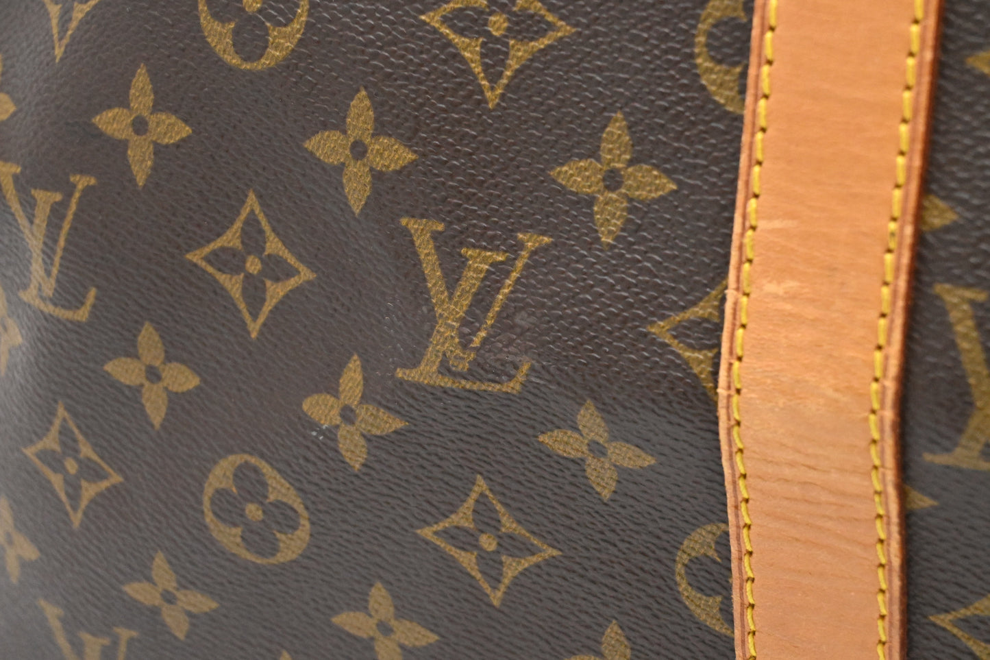 Louis Vuitton Keepall 55 in Monogram Canvas