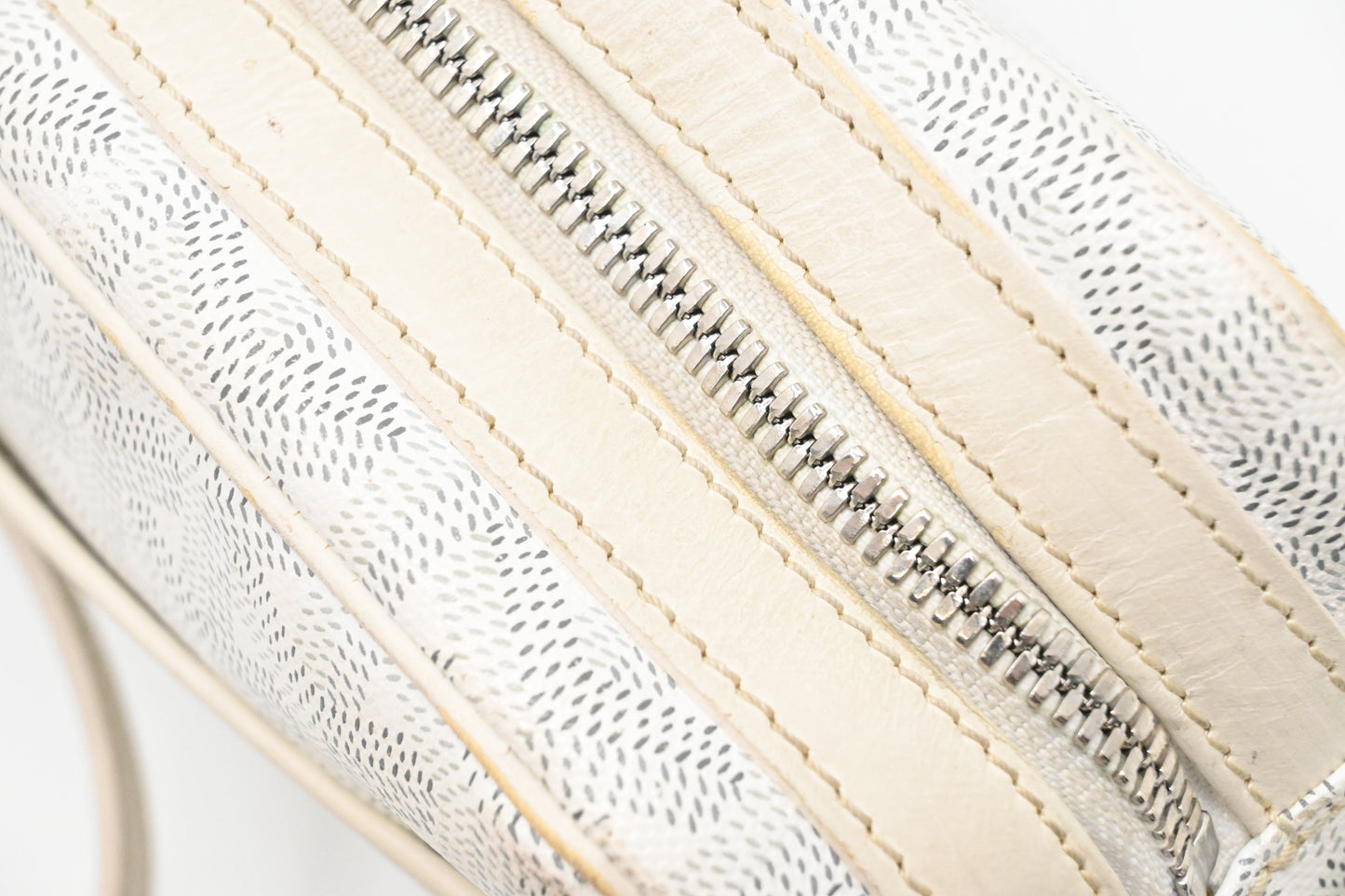 Goyard Cap-Vert PM in White Goyardine Canvas