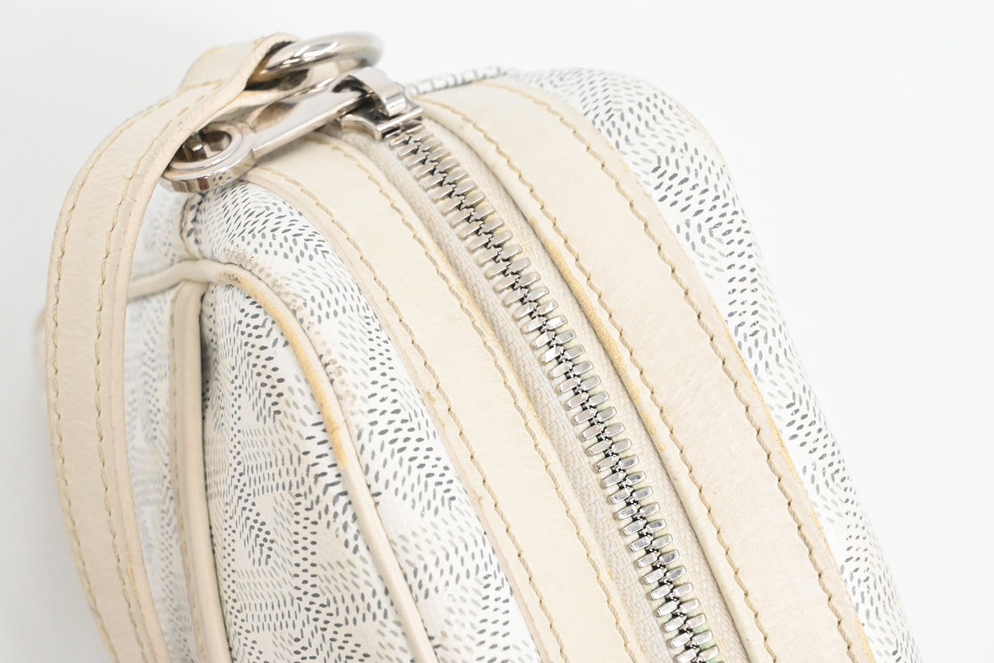 Goyard Cap-Vert PM in White Goyardine Canvas