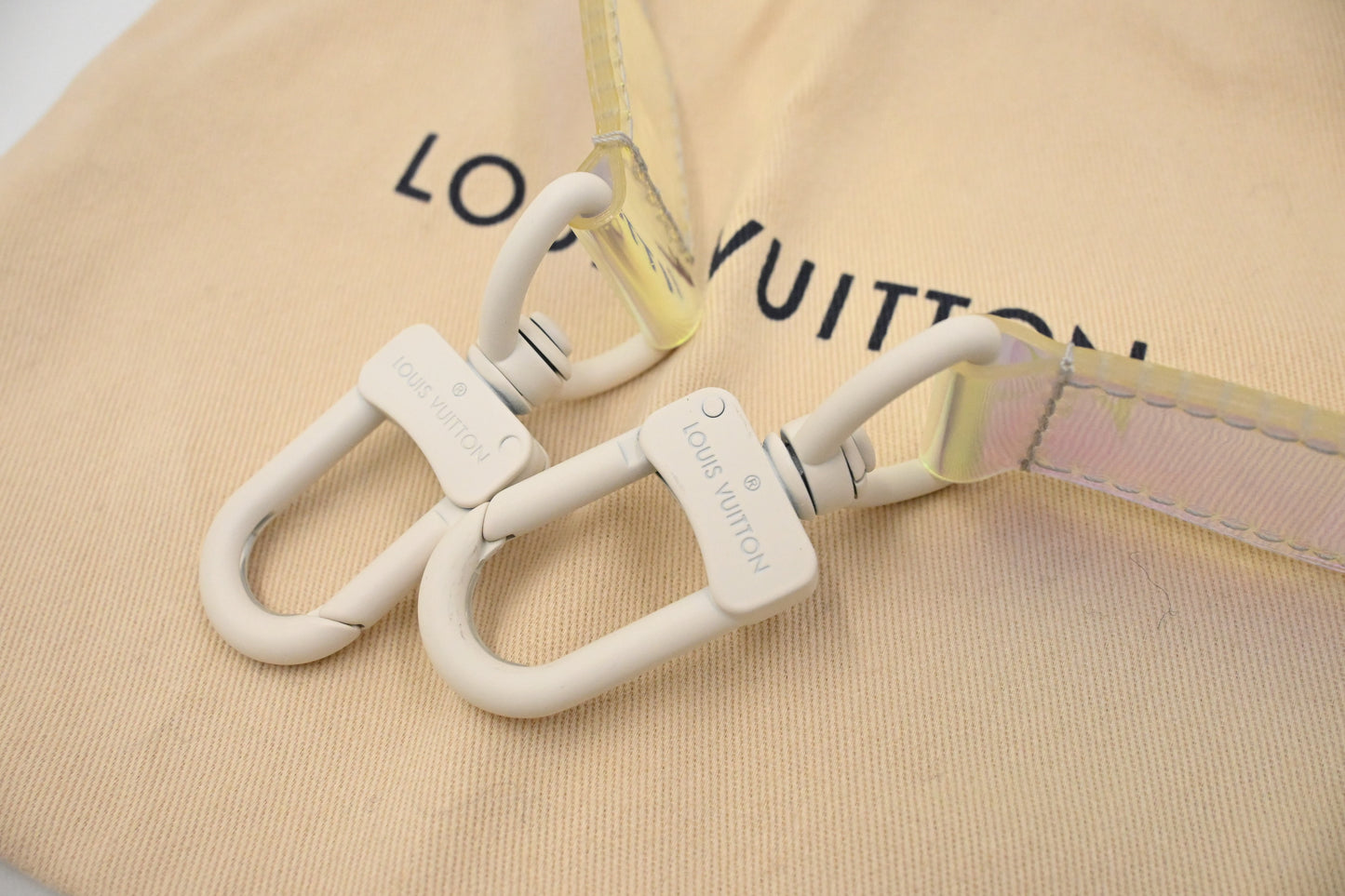 Louis Vuitton Keepall 50 Bandouliere in Prism PVC