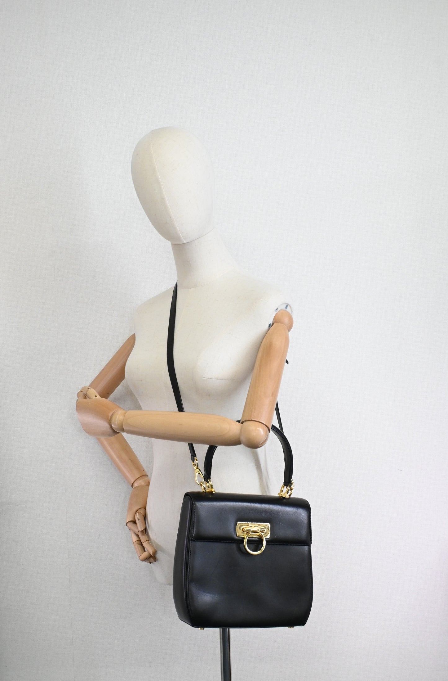 Ferragamo Gancini 2way Bag in Black Leather