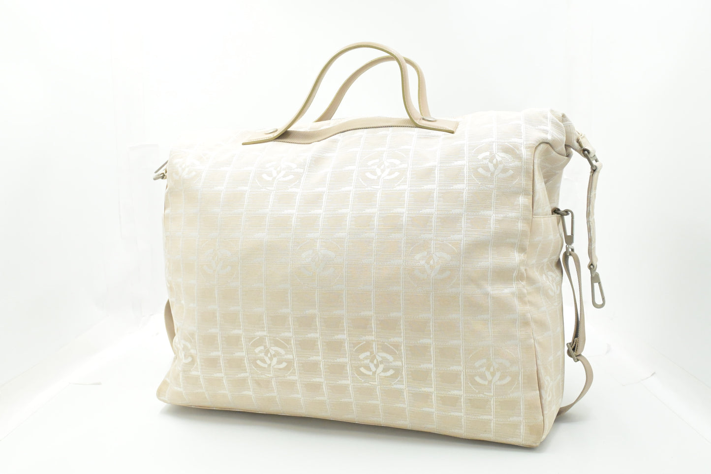 Chanel Duffle Bag in Beige New Travel Line Canvas