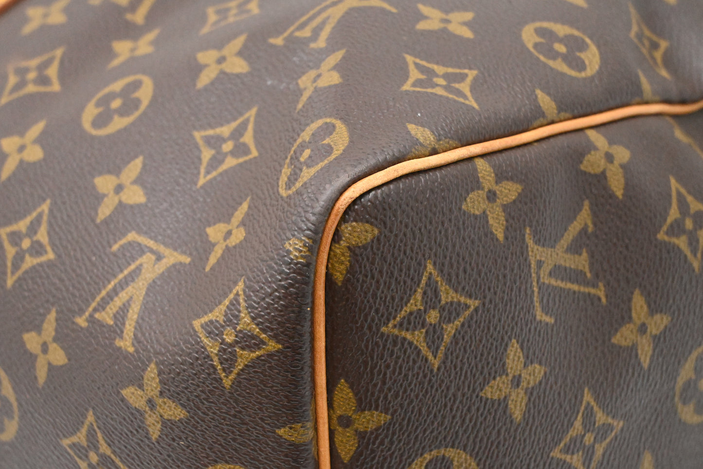 Louis Vuitton Keepall 55 in Monogram Canvas