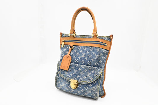 Louis Vuitton Flat Shopper in Monogram Denim