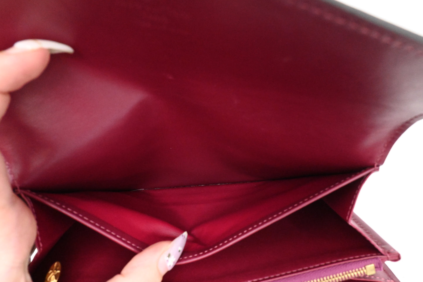 Louis Vuitton Sarah Wallet in Magenta Vernis Leather