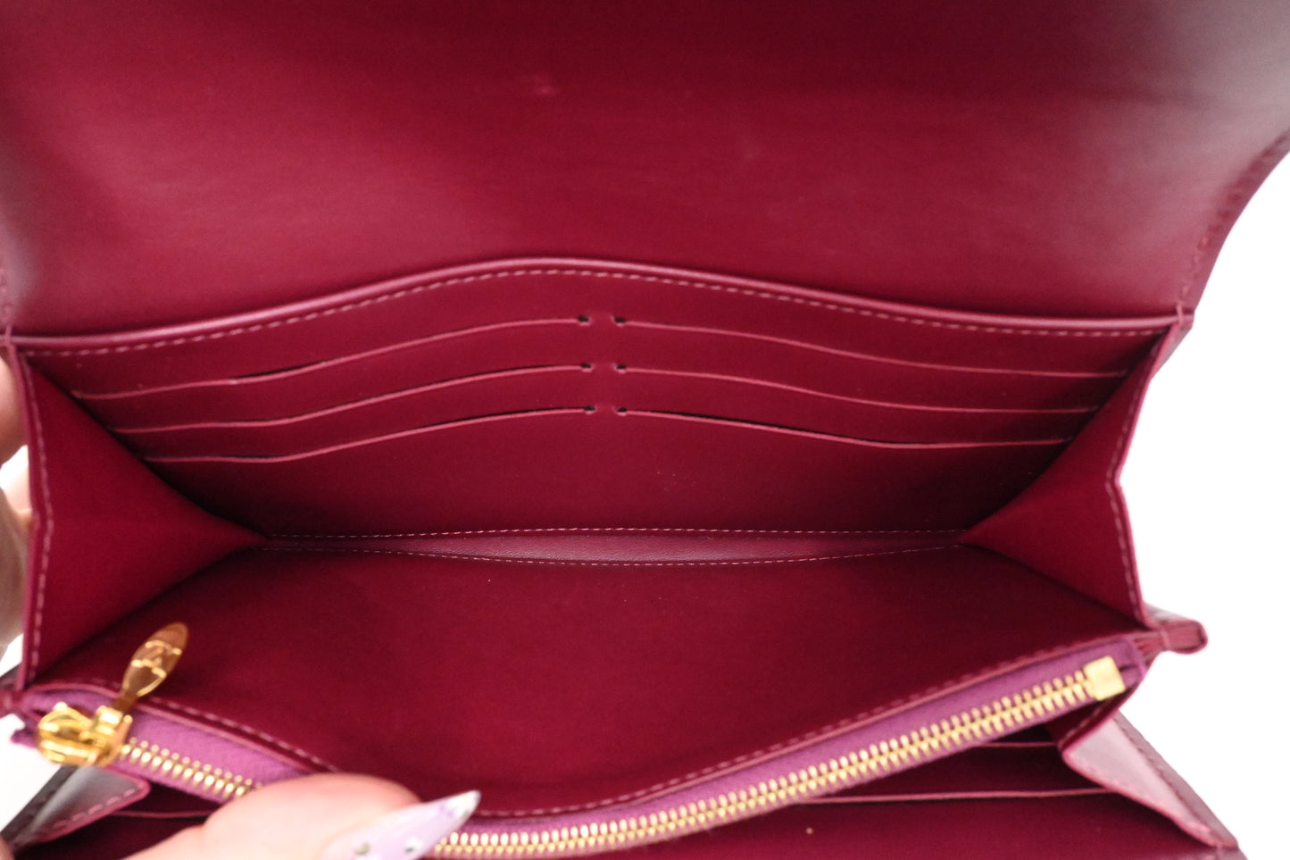 Louis Vuitton Sarah Wallet in Magenta Vernis Leather