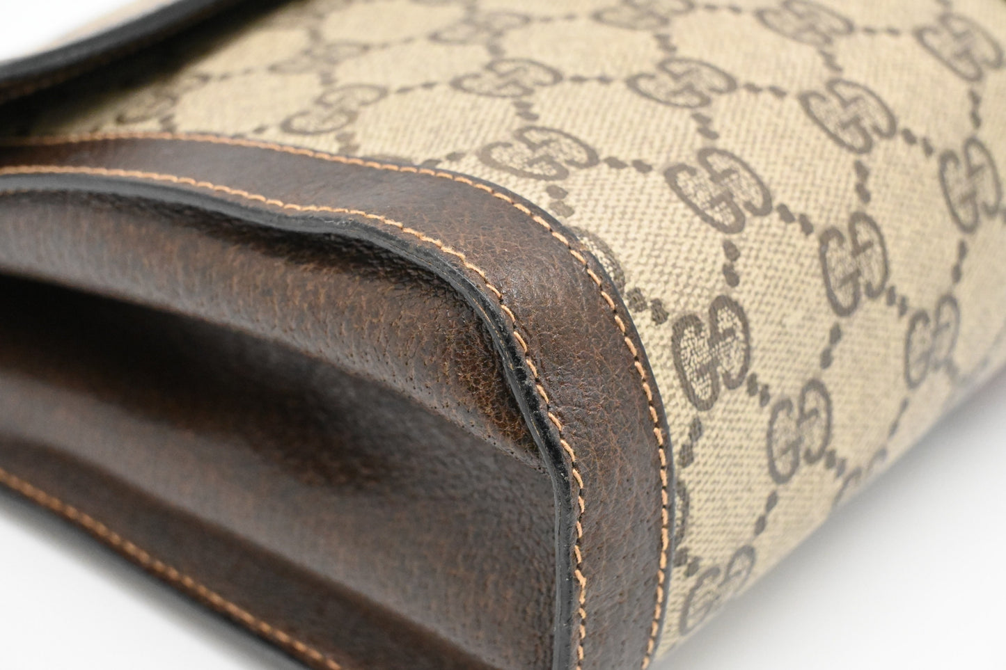 Gucci Clutch in GG Supreme Canvas