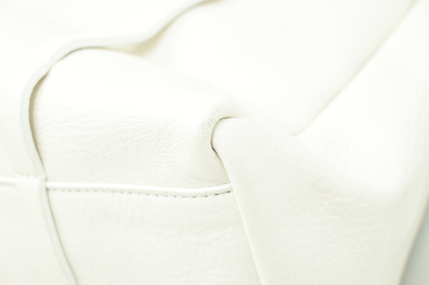 Balenciaga Everyday Tote Bag in White Leather