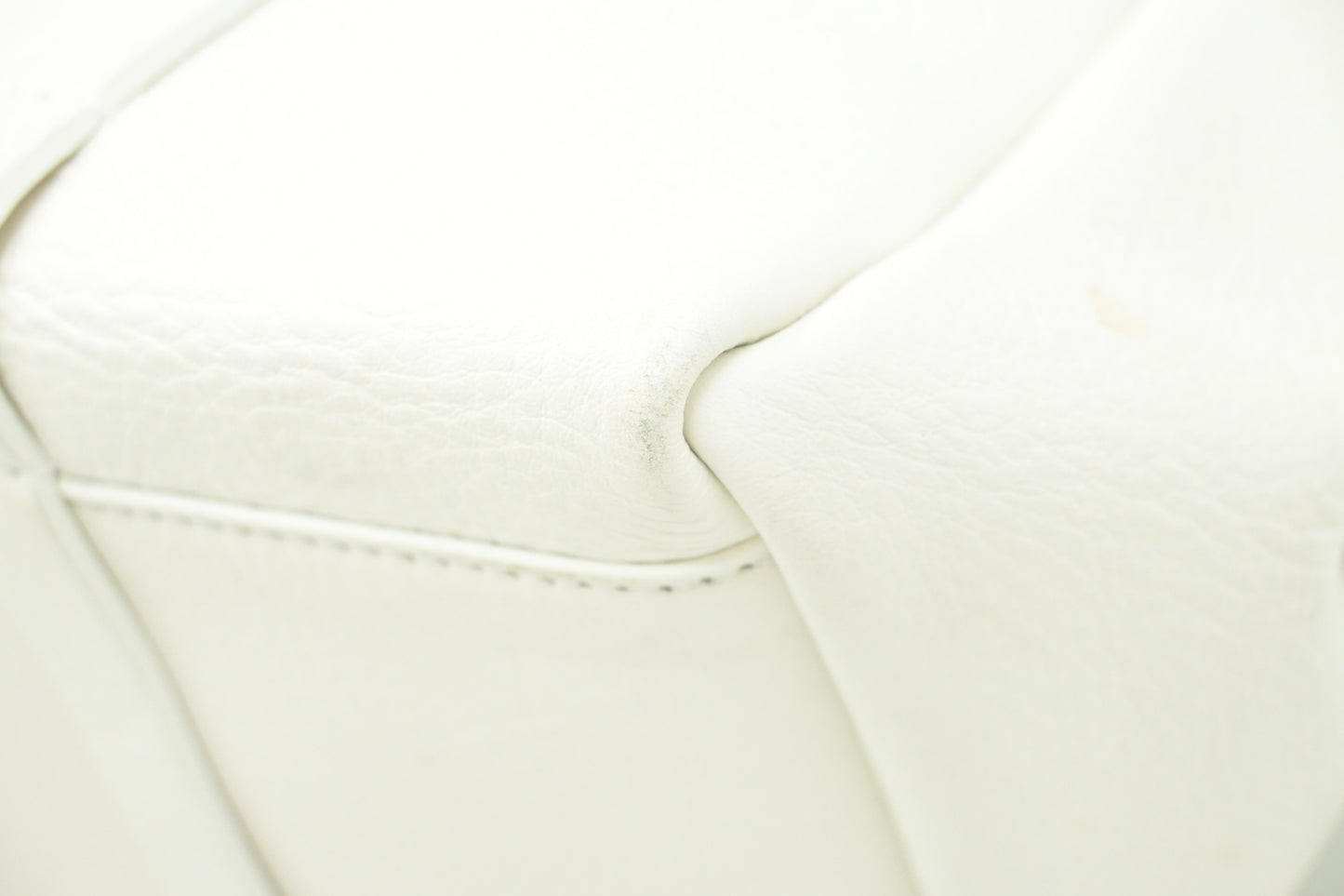 Balenciaga Everyday Tote Bag in White Leather
