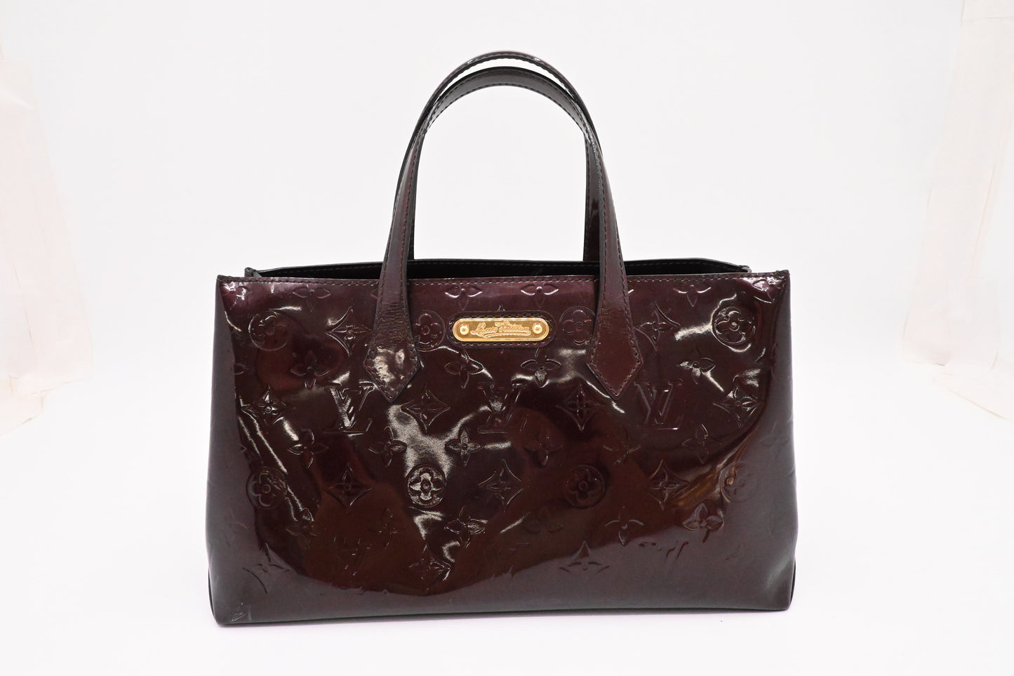 Louis Vuitton Wilshire PM in Amarante Vernis Leather