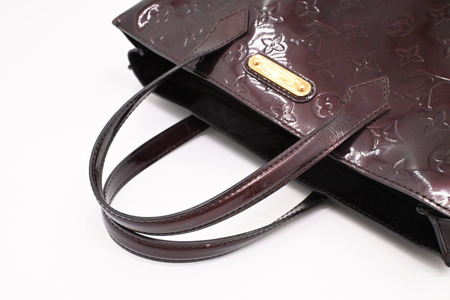 Louis Vuitton Wilshire PM in Amarante Vernis Leather