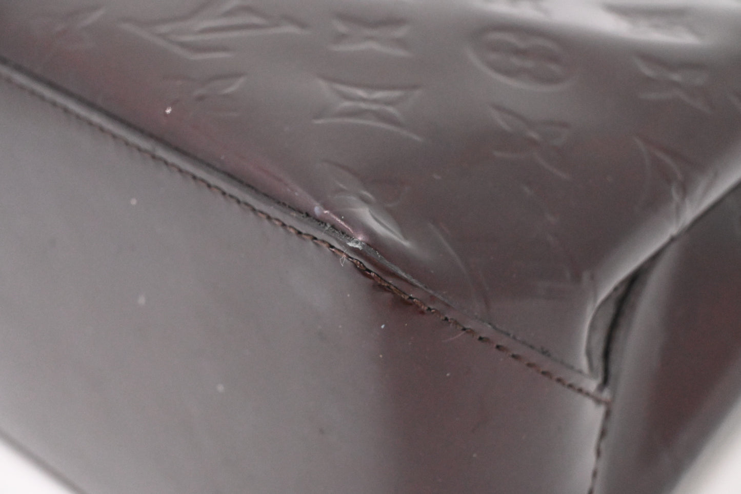 Louis Vuitton Wilshire PM in Amarante Vernis Leather