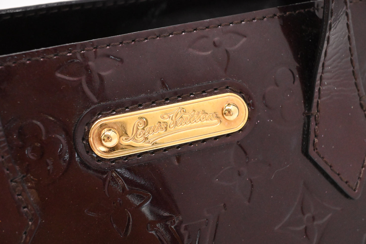 Louis Vuitton Wilshire PM in Amarante Vernis Leather