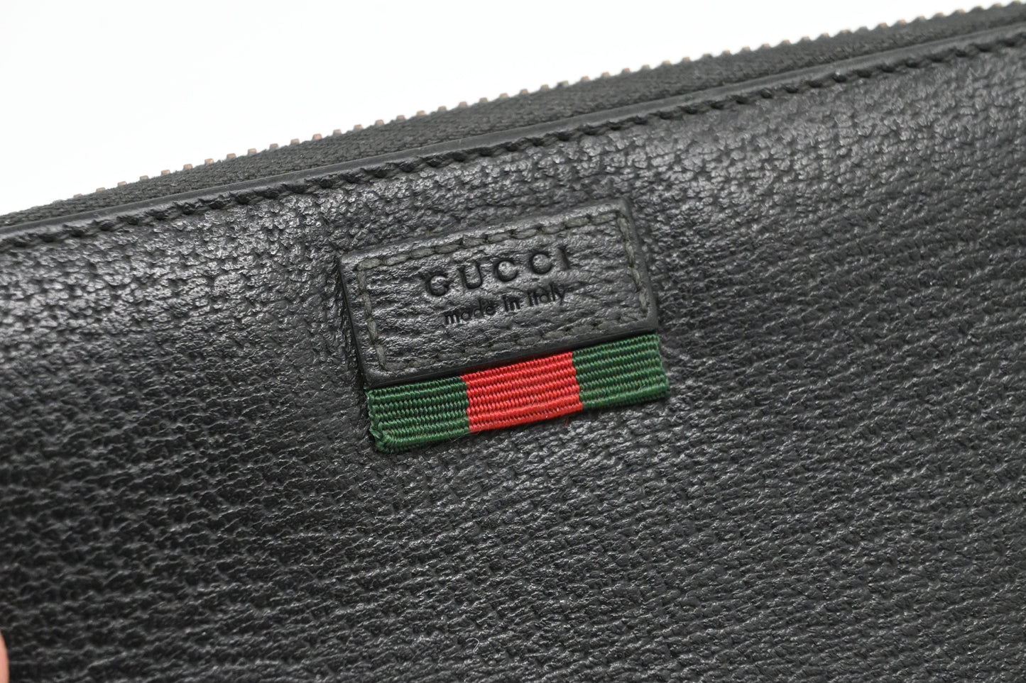 Gucci Zippy Wallet in Black Leather