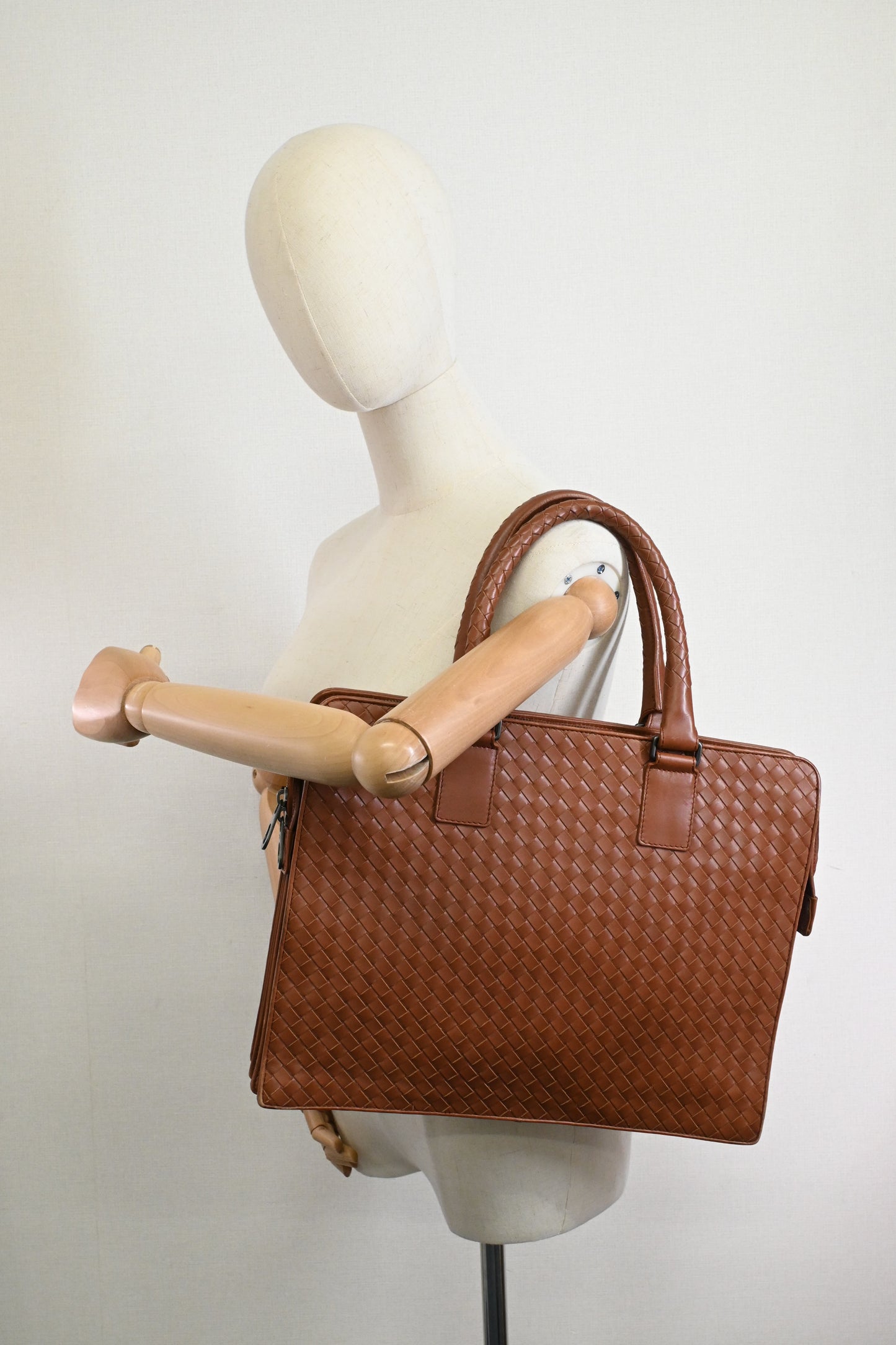 Bottega Veneta Business Bag in Brown Leather