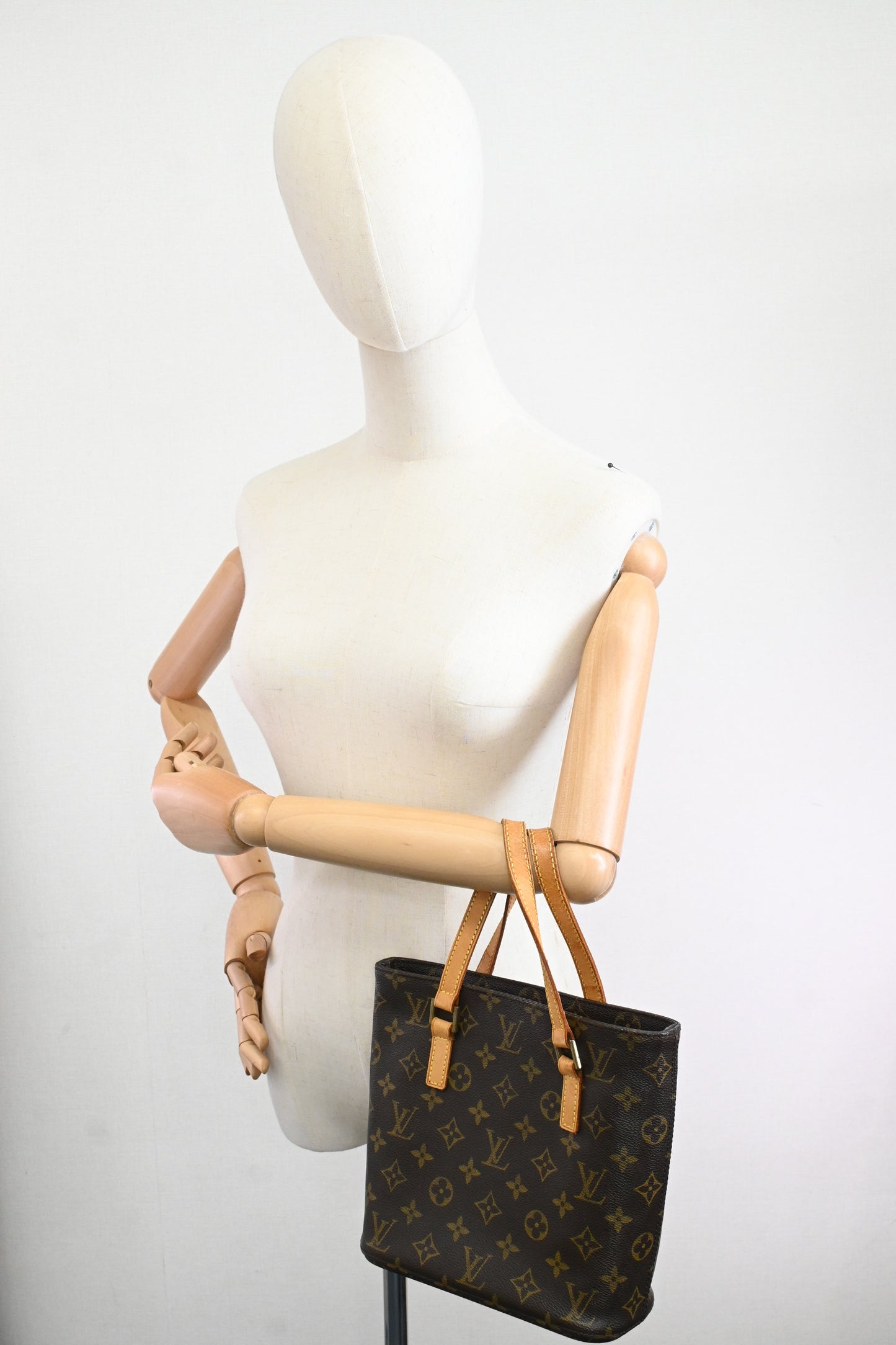 Louis Vuitton Vavin PM in Monogram Canvas