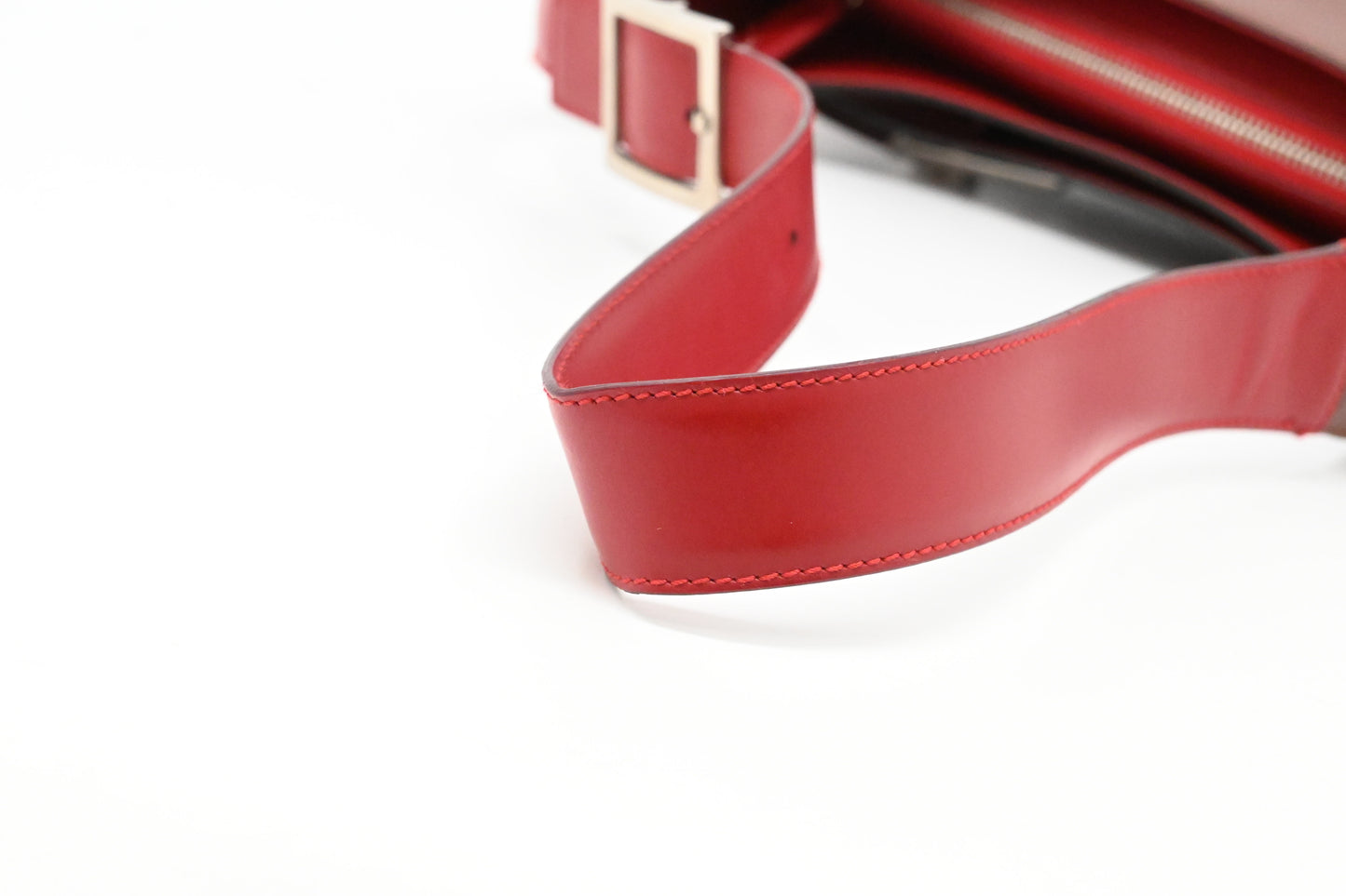 Ferragamo Hobo Bag in Bordeaux and Red Leather