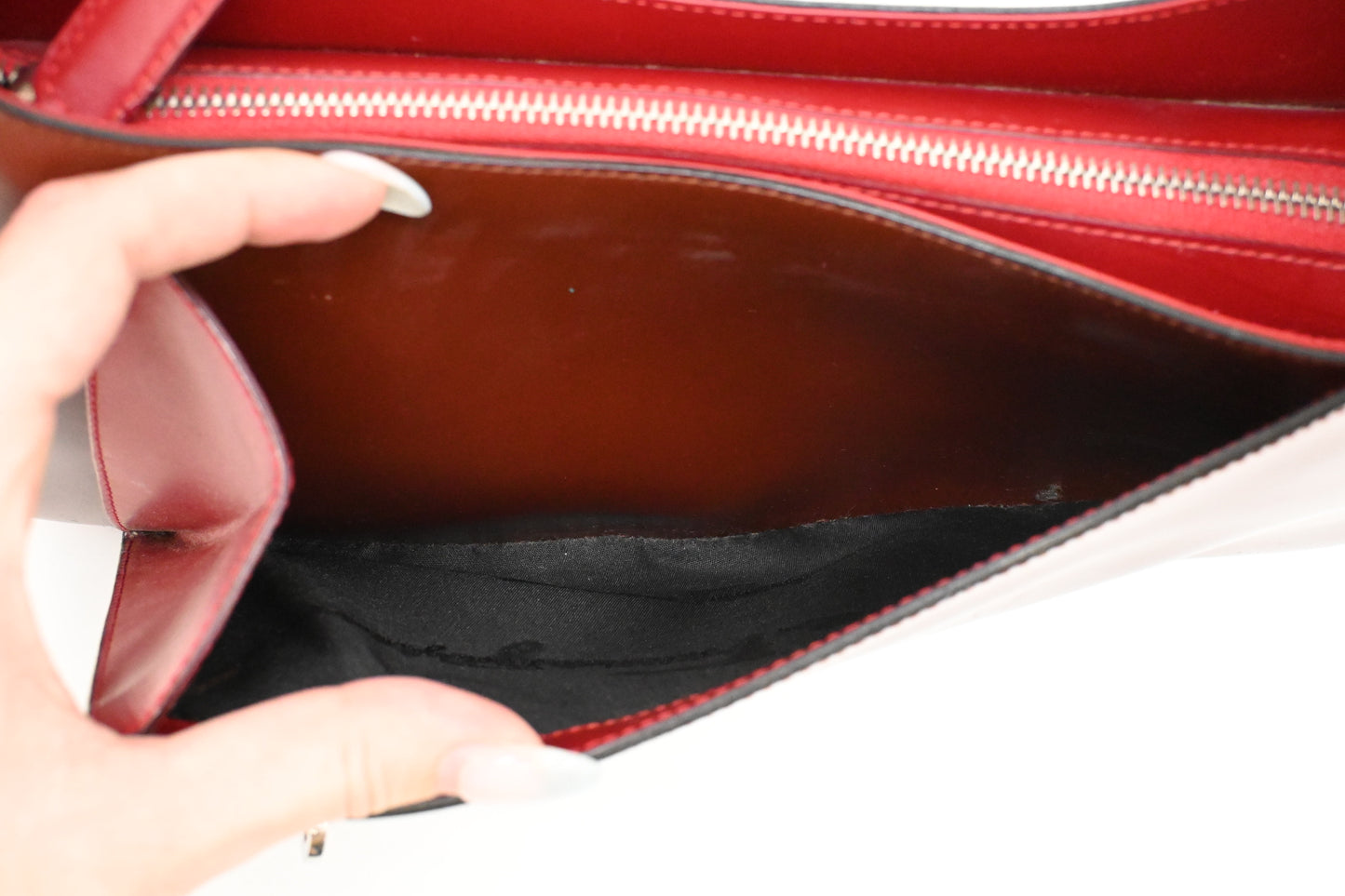Ferragamo Hobo Bag in Bordeaux and Red Leather