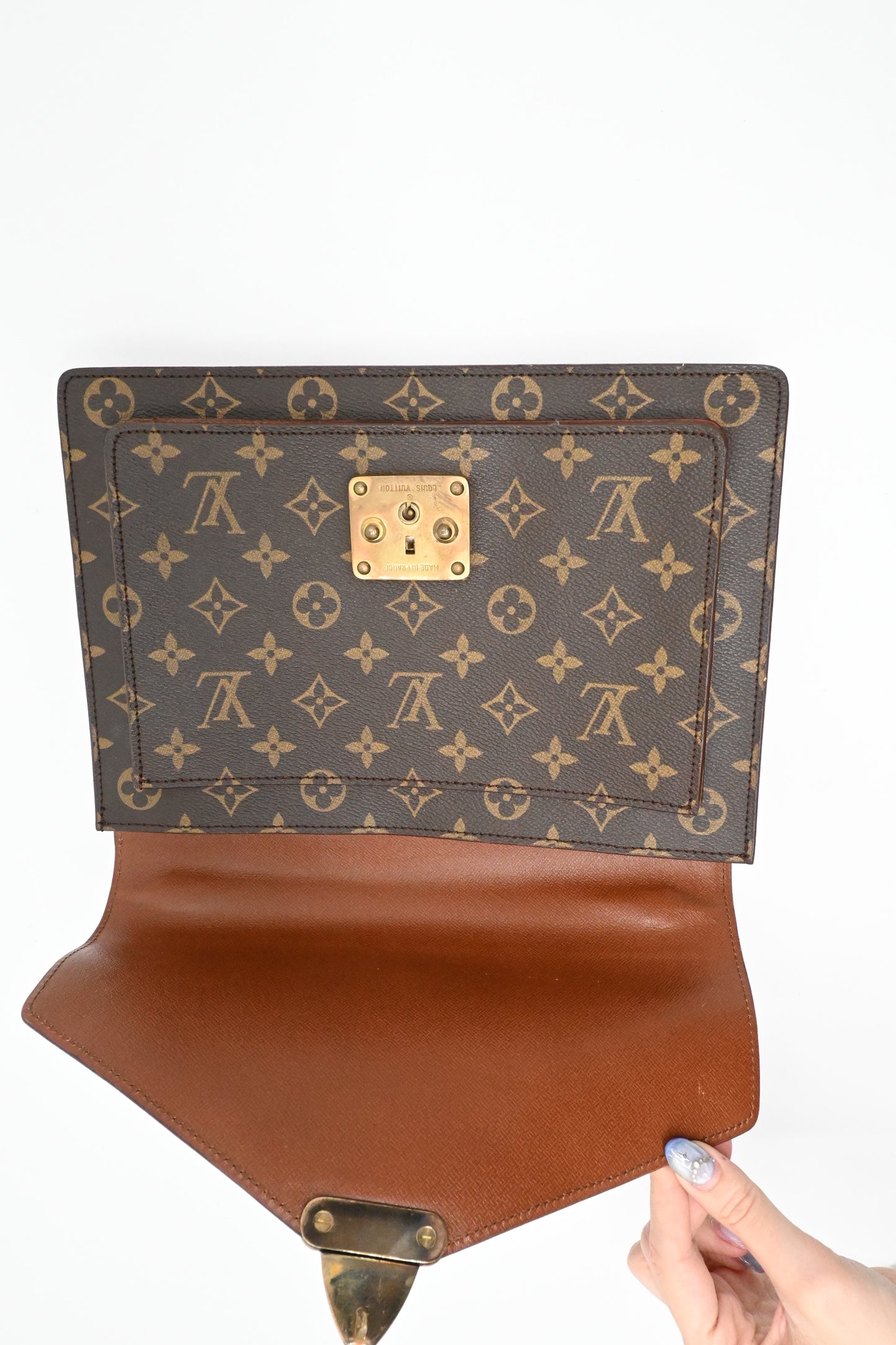 Louis Vuitton Monceau in Monogram Canvas