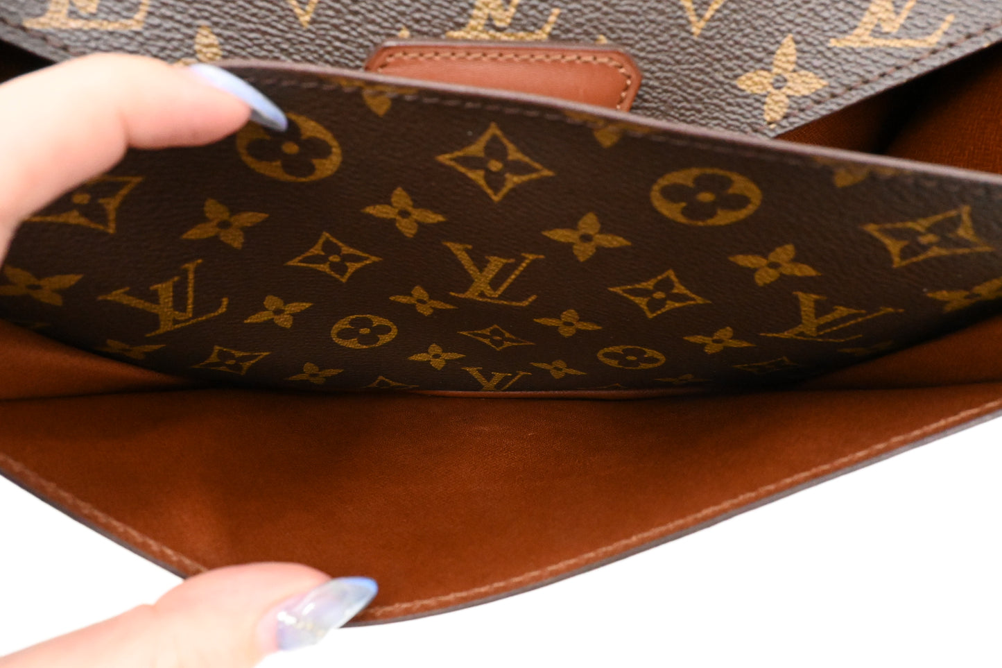 Louis Vuitton Monceau in Monogram Canvas