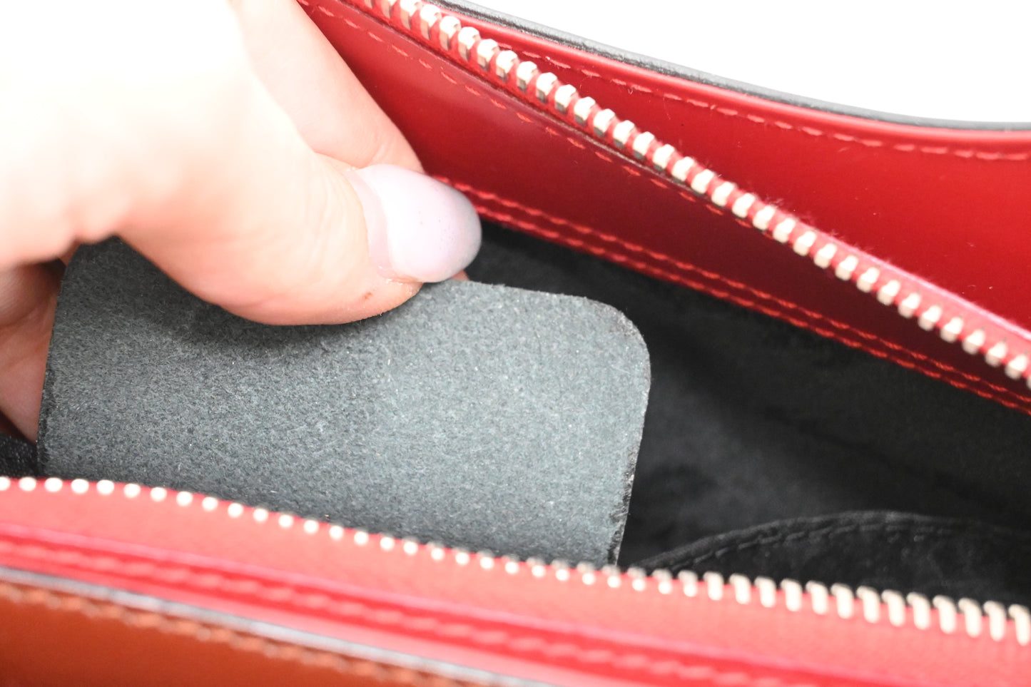 Ferragamo Hobo Bag in Bordeaux and Red Leather