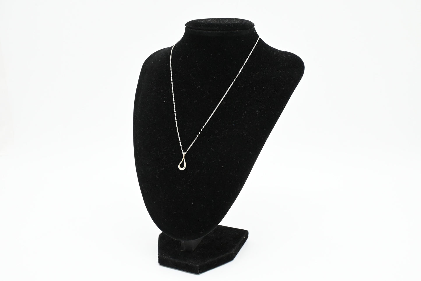 Tiffany & Co. Open Drop Necklace in Sterling Silver