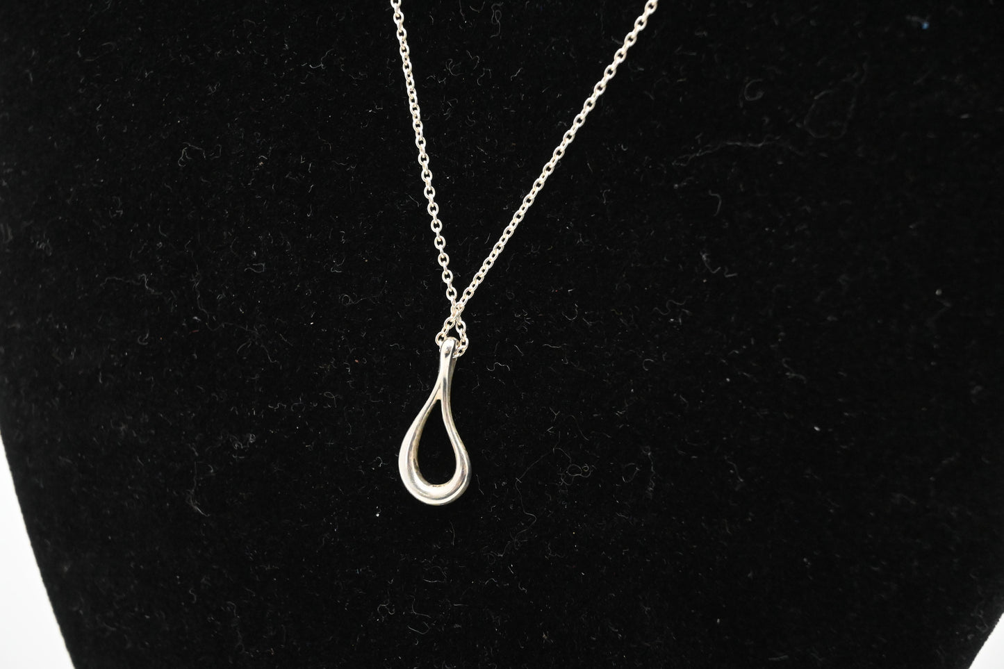 Tiffany & Co. Open Drop Necklace in Sterling Silver