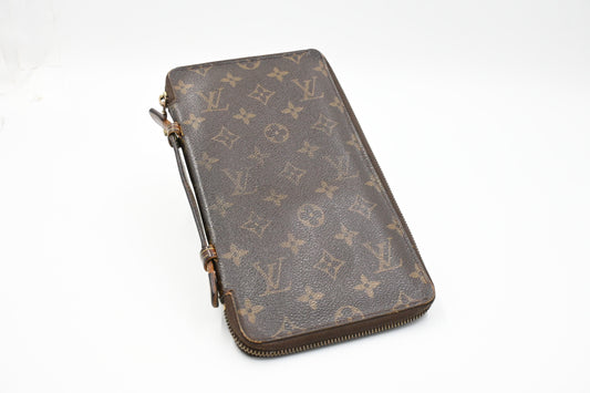 Louis Vuitton Organizer de Voyage in Monogram Canvas