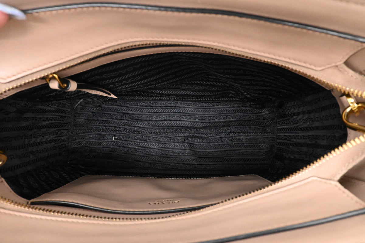 Prada 2way Bag in Light Pink Saffiano Leather