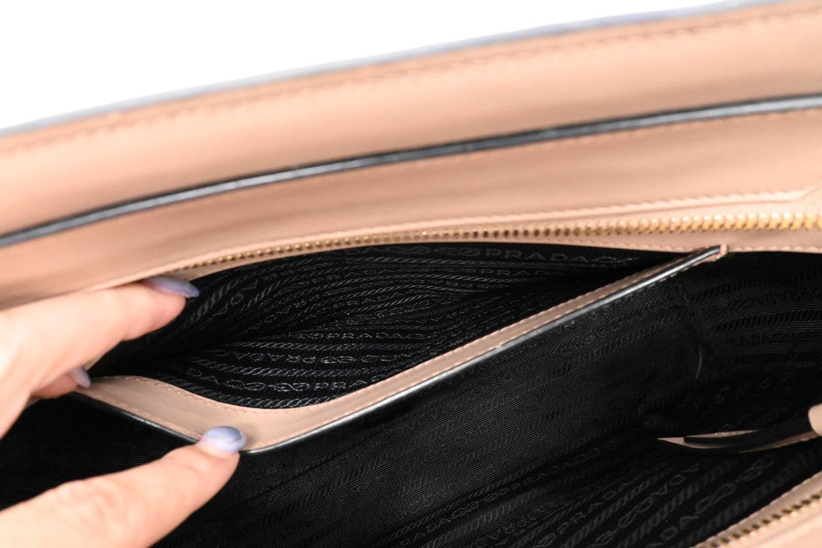 Prada 2way Bag in Light Pink Saffiano Leather