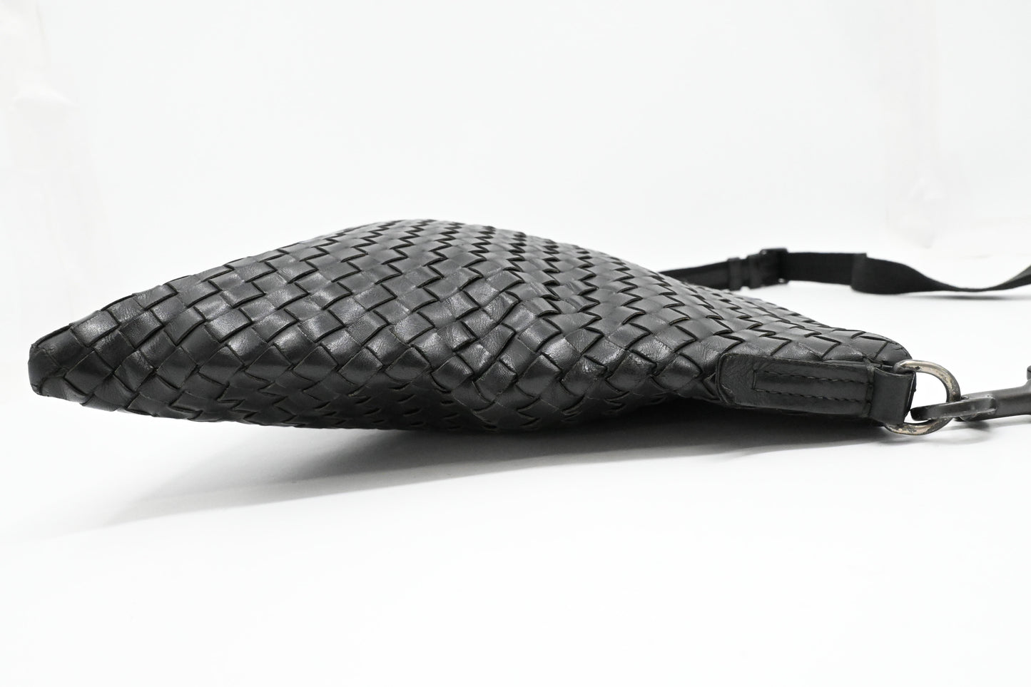 Bottega Veneta Crossbody Bag in Black Intrecciato Leather