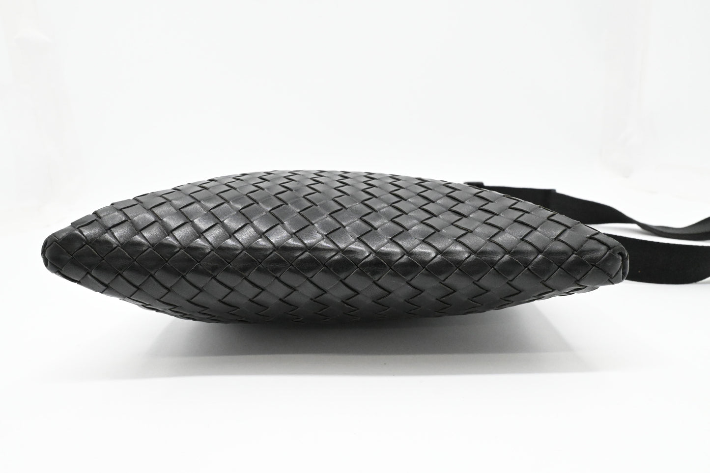 Bottega Veneta Crossbody Bag in Black Intrecciato Leather