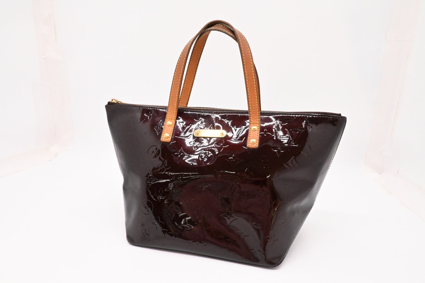 Louis Vuitton Bellevue PM in Amarante Vernis Leather