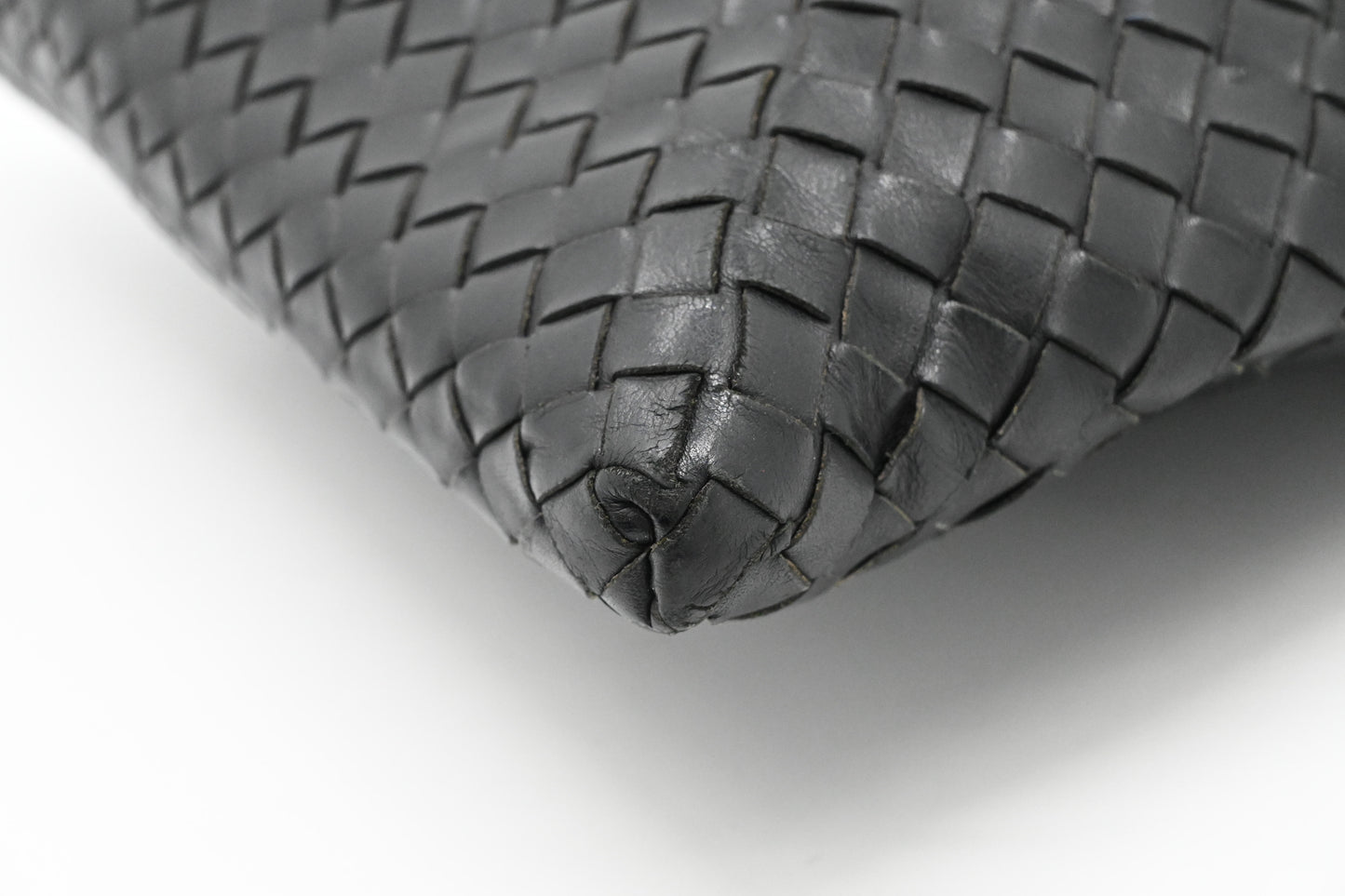 Bottega Veneta Crossbody Bag in Black Intrecciato Leather