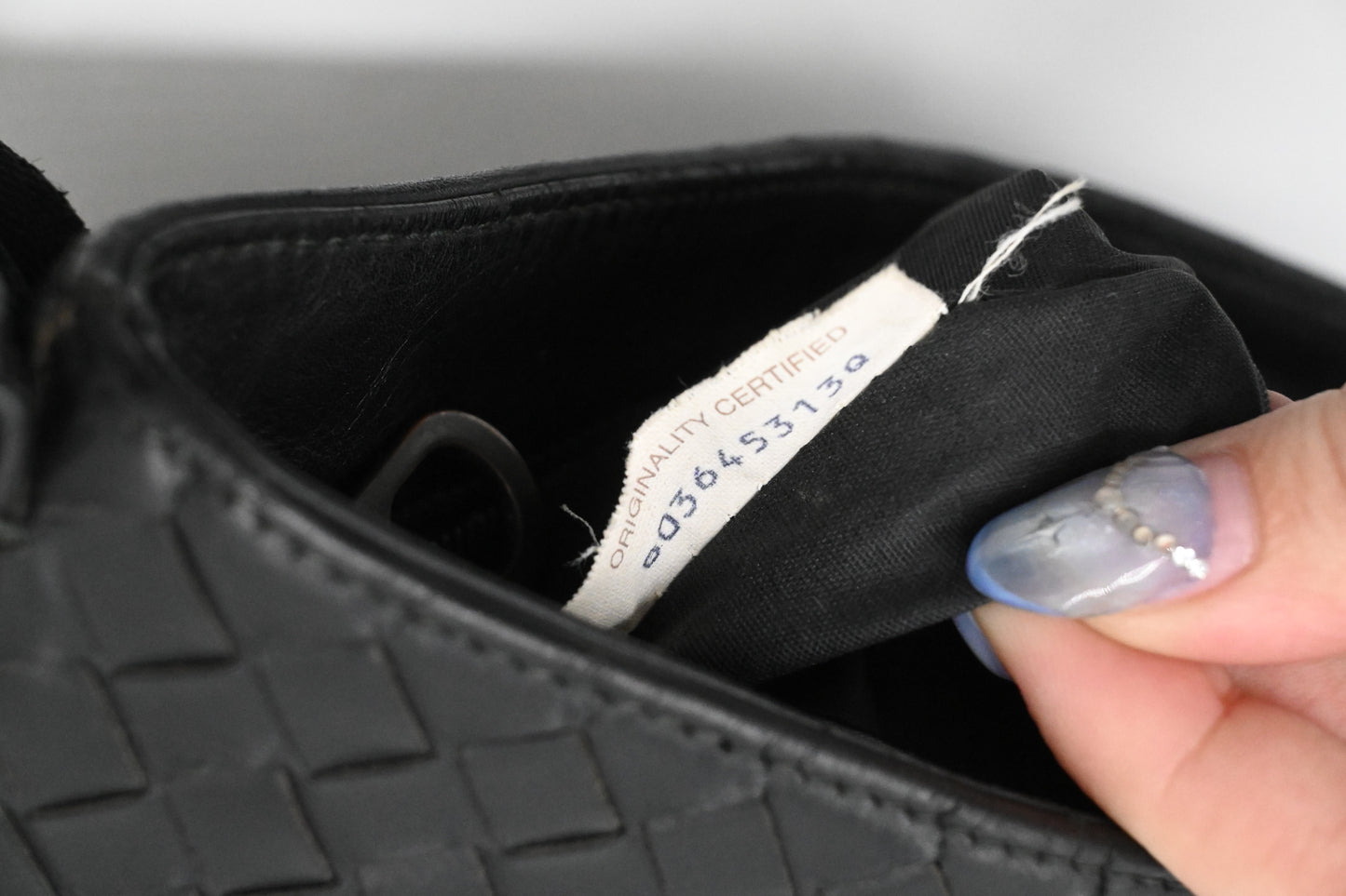 Bottega Veneta Crossbody Bag in Black Intrecciato Leather