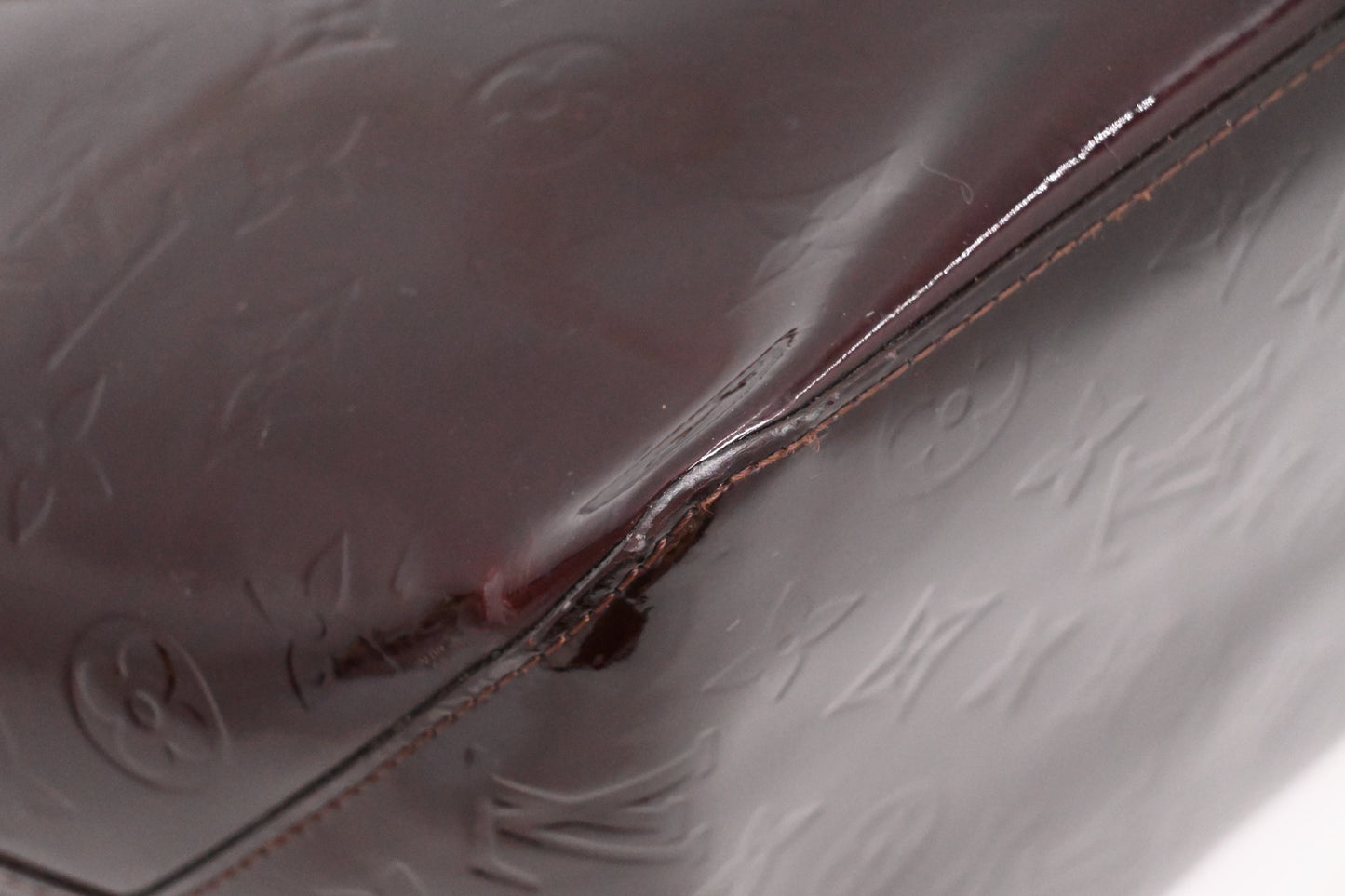 Louis Vuitton Bellevue PM in Amarante Vernis Leather