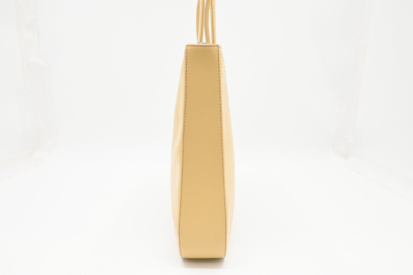 Ferragamo Shoulder Bag in Beige Leather