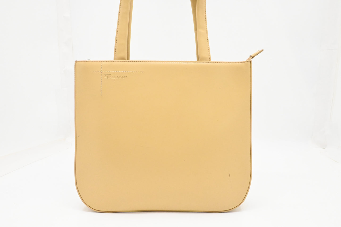 Ferragamo Shoulder Bag in Beige Leather