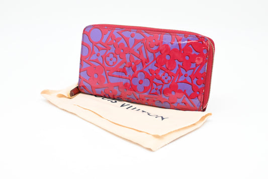 Louis Vuitton Zippy Wallet in Rose Indian Sweet Monogram Vernis Leather