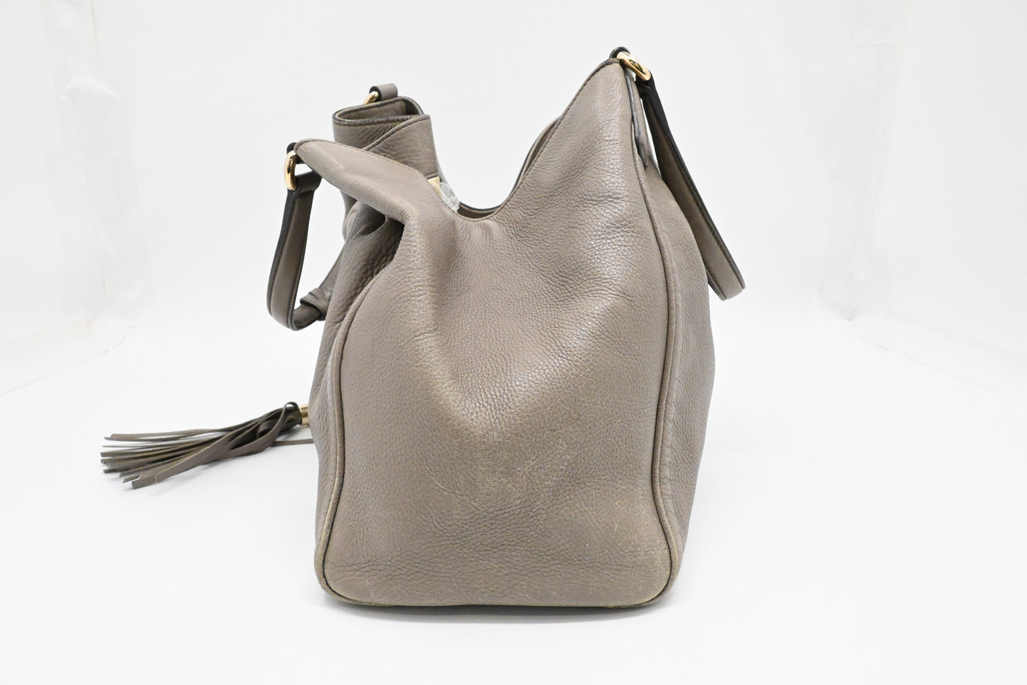 Gucci Soho Tote in Greige Leather